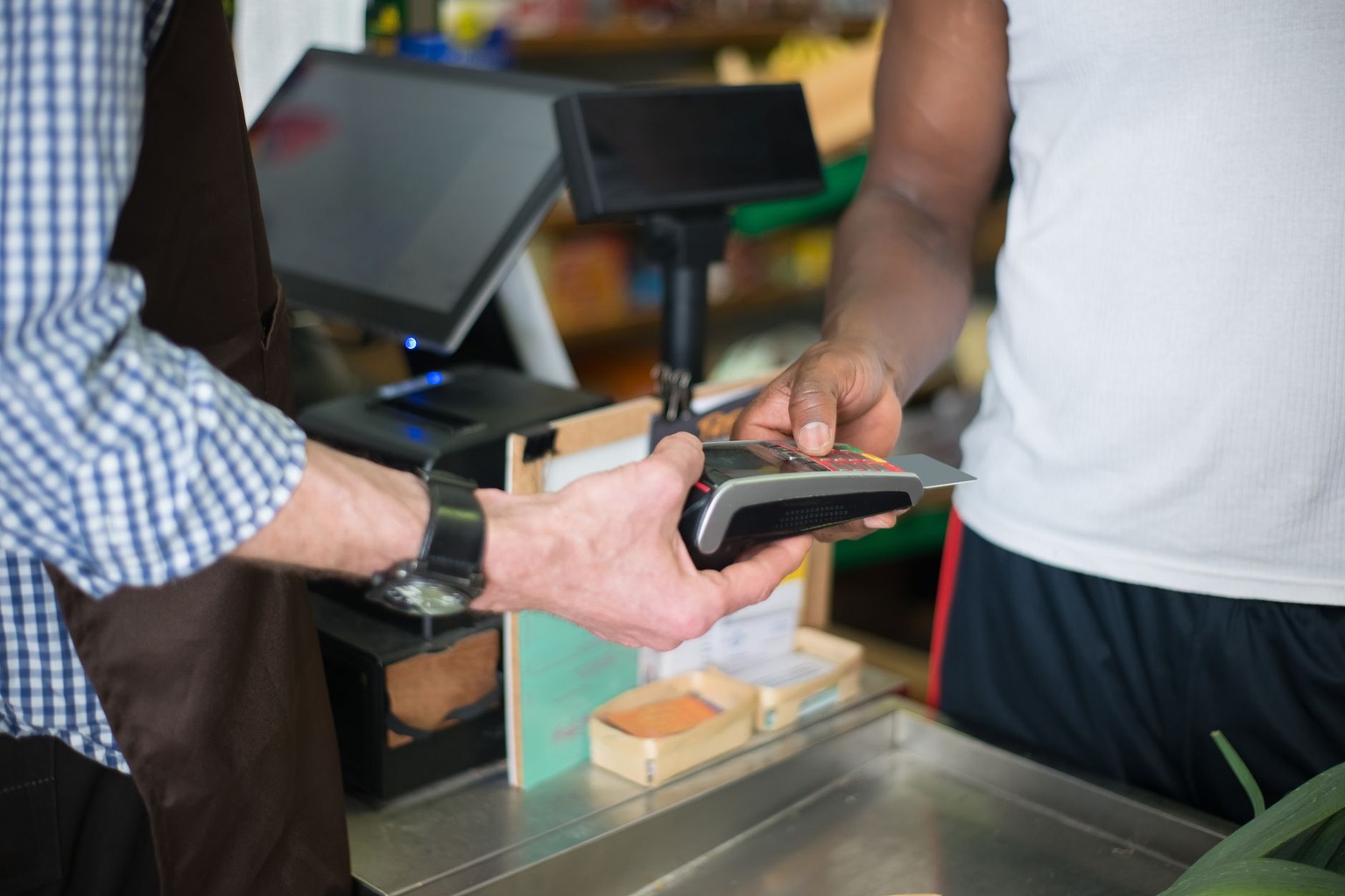 Seguridad en los pagos y protección del consumidor en servicios digitales — Identificación de fraudes comunes en servici