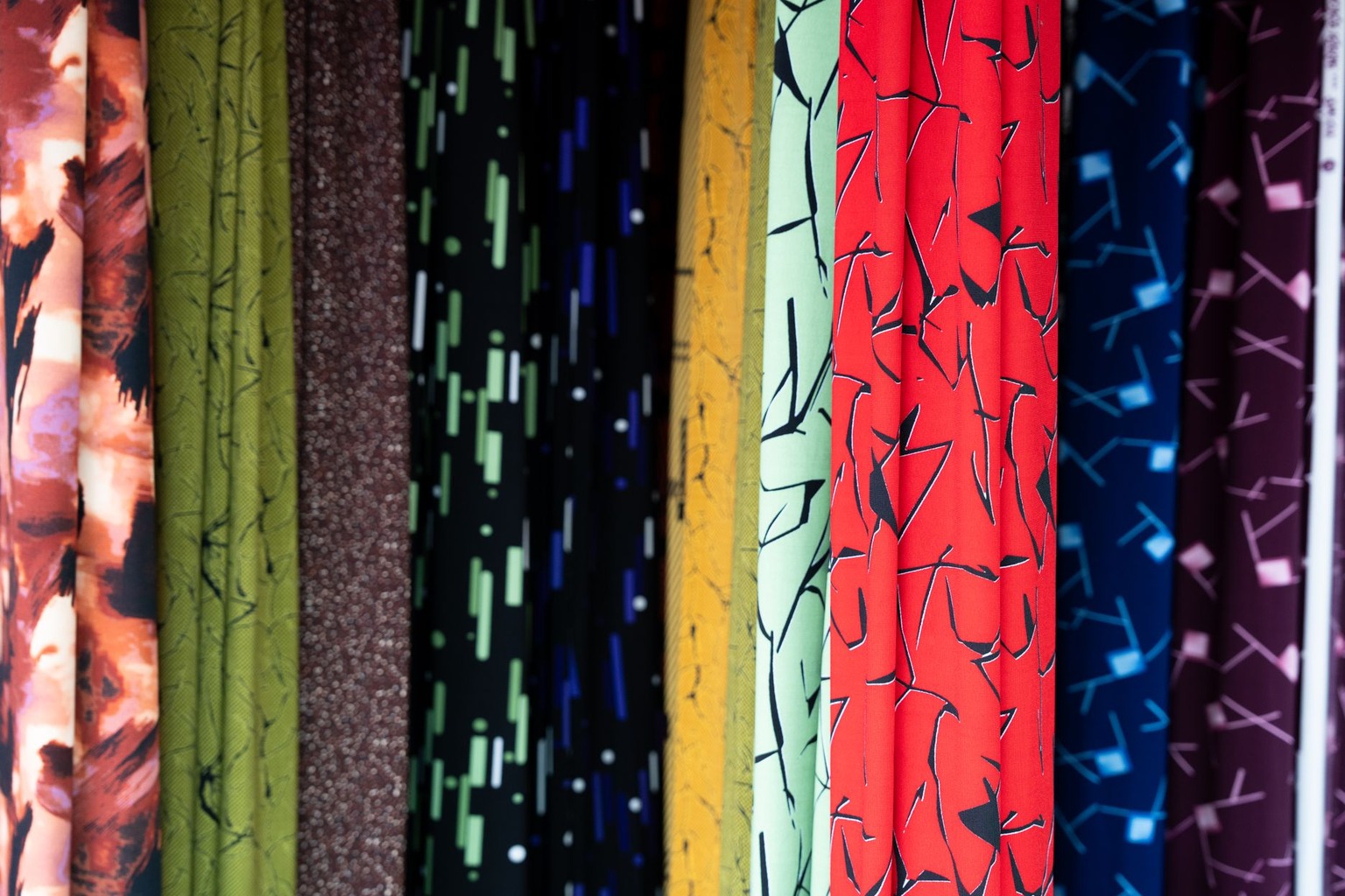 Audience Needs for Curating Personalized Boutique Apparel — Emotional Connection and Storytelling Through Style Audience Needs for Curating Personalized Boutique Apparel — Emotional Connection and Storytelling Through Style